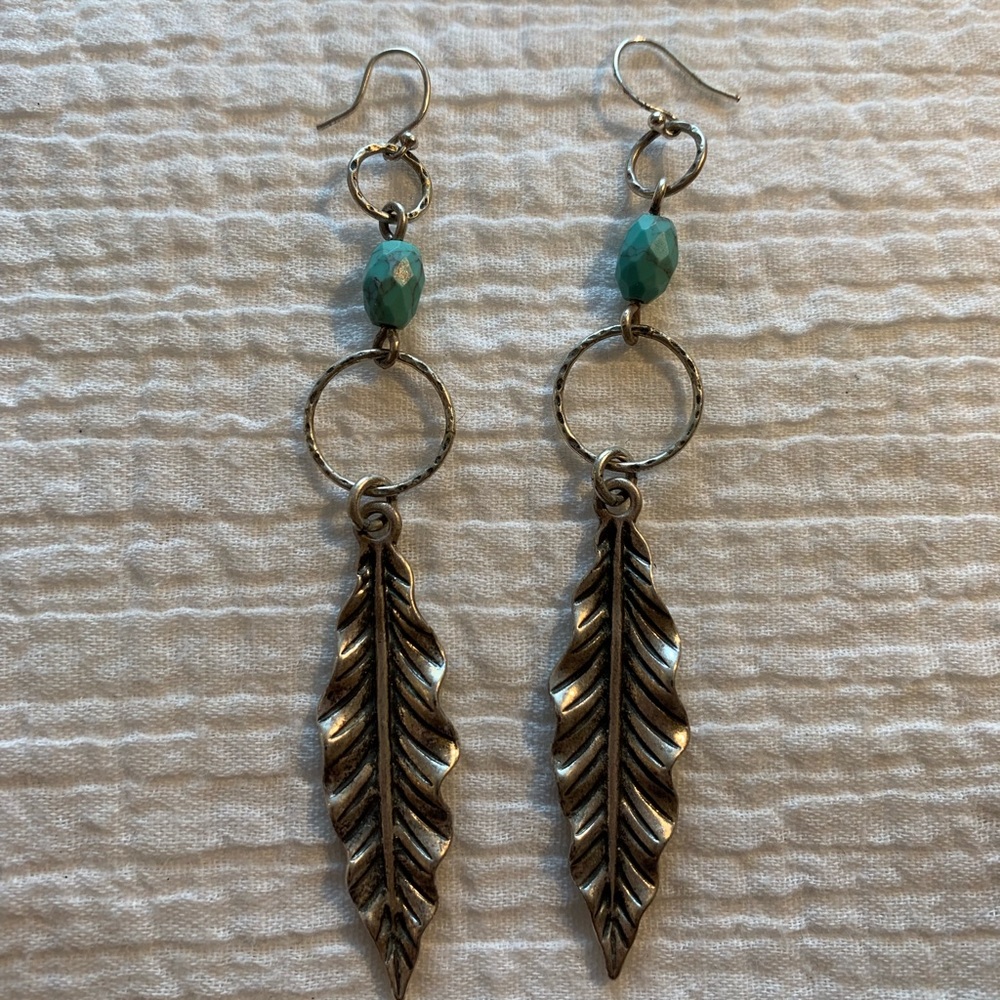 Lucky brand feather earrings